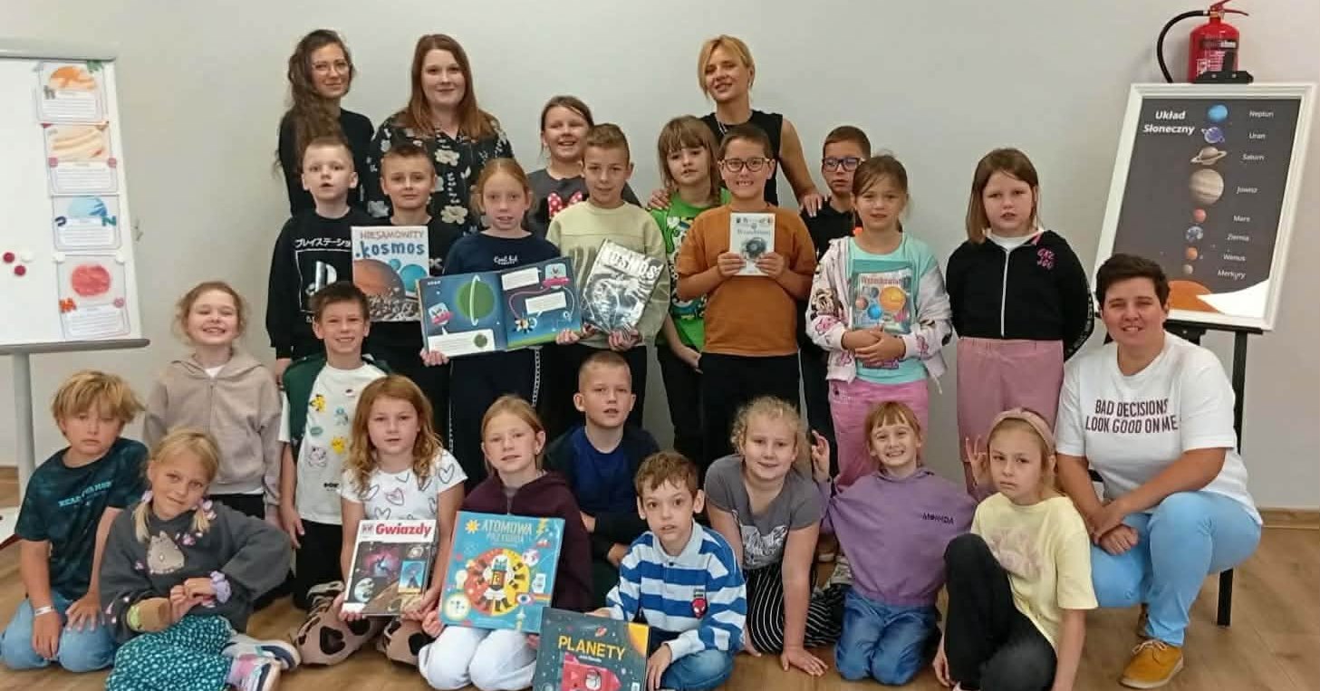 Kosmiczna Lekcja W Bibliotece...