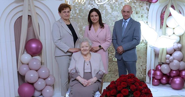 Piękny jubileusz w Gminie Gostynin. Pani Honorata ukończyła 100 lat [ZDJĘCIA]