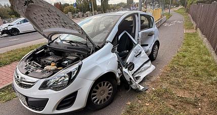 Zderzenie Dwóch Aut W Płocku. K...