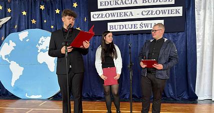 Zamiast Akademii Chwila Refleksji....