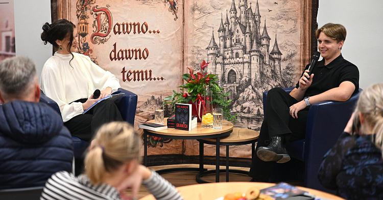 Nocna jazda oplem bez radia. Tak Igor Adamczyk wymyślił „Granicę