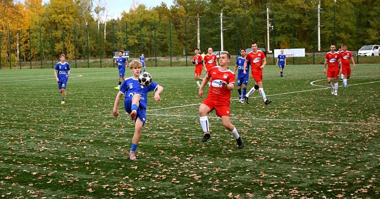 Cztery gole w drugiej połowie. Mazur II odwrócił mecz ze Spójnią