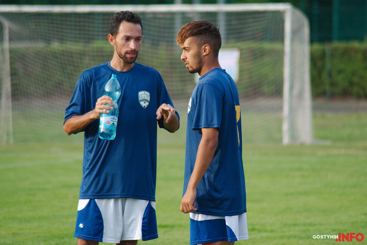 Pierwsza w Polsce porażka piłkarzy Brazil Soccer Academy. Przegrali z Mazurem Gostynin