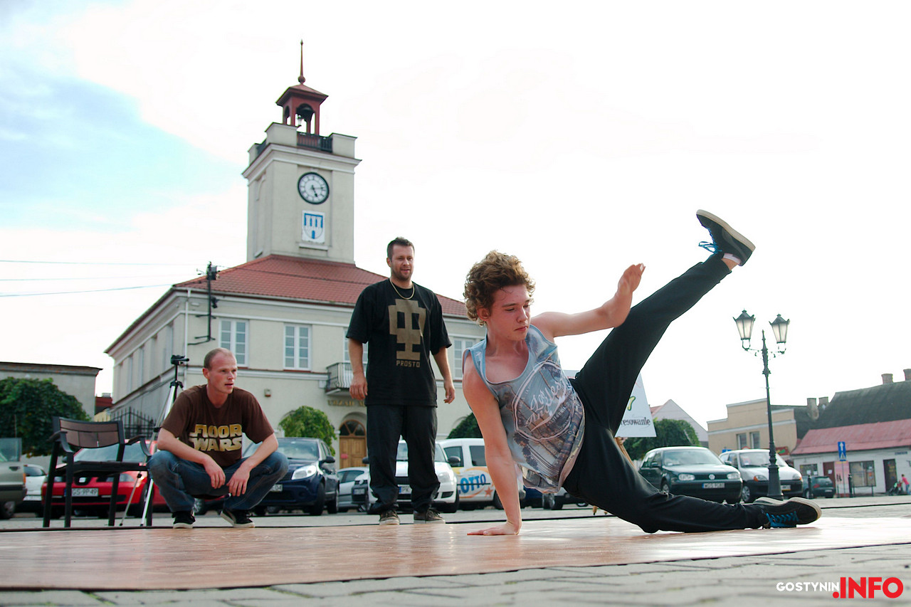 Przyszli na Rynek i zatańczyli break dance'a