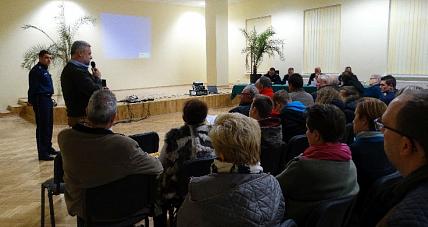 Debata Społeczna W Sannikach