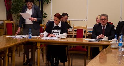 Spór Radnych I Burmistrza ...