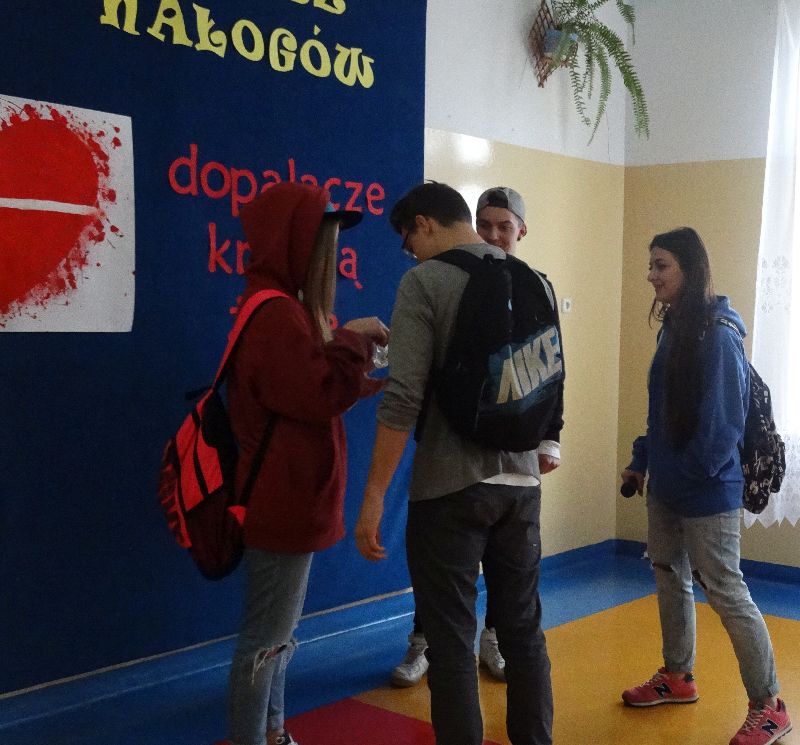 Młodzi młodym o dopalaczach