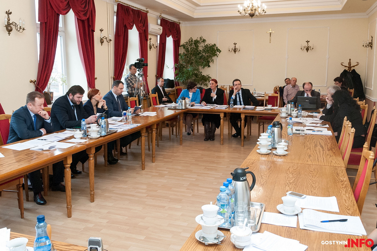 Radni miejscy podjęli uchwałę budżetową. Na inwestycje pójdzie dodatkowe 2,5 miliona złotych