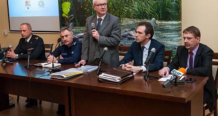 Starosta: Nie Wchodźmy Bez ...