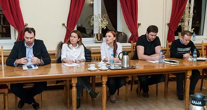 Pieniądze Na Ogrzewanie, ...