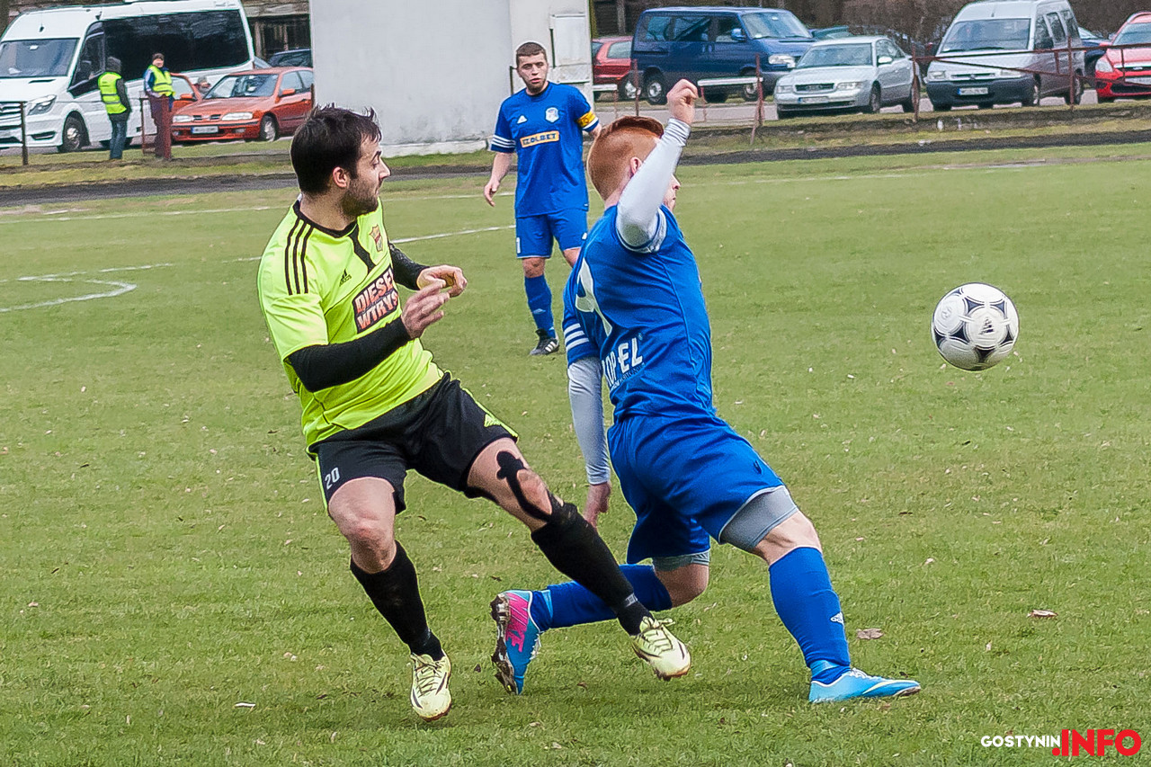 Pechowe 13 minut Mazura z Ostrovią