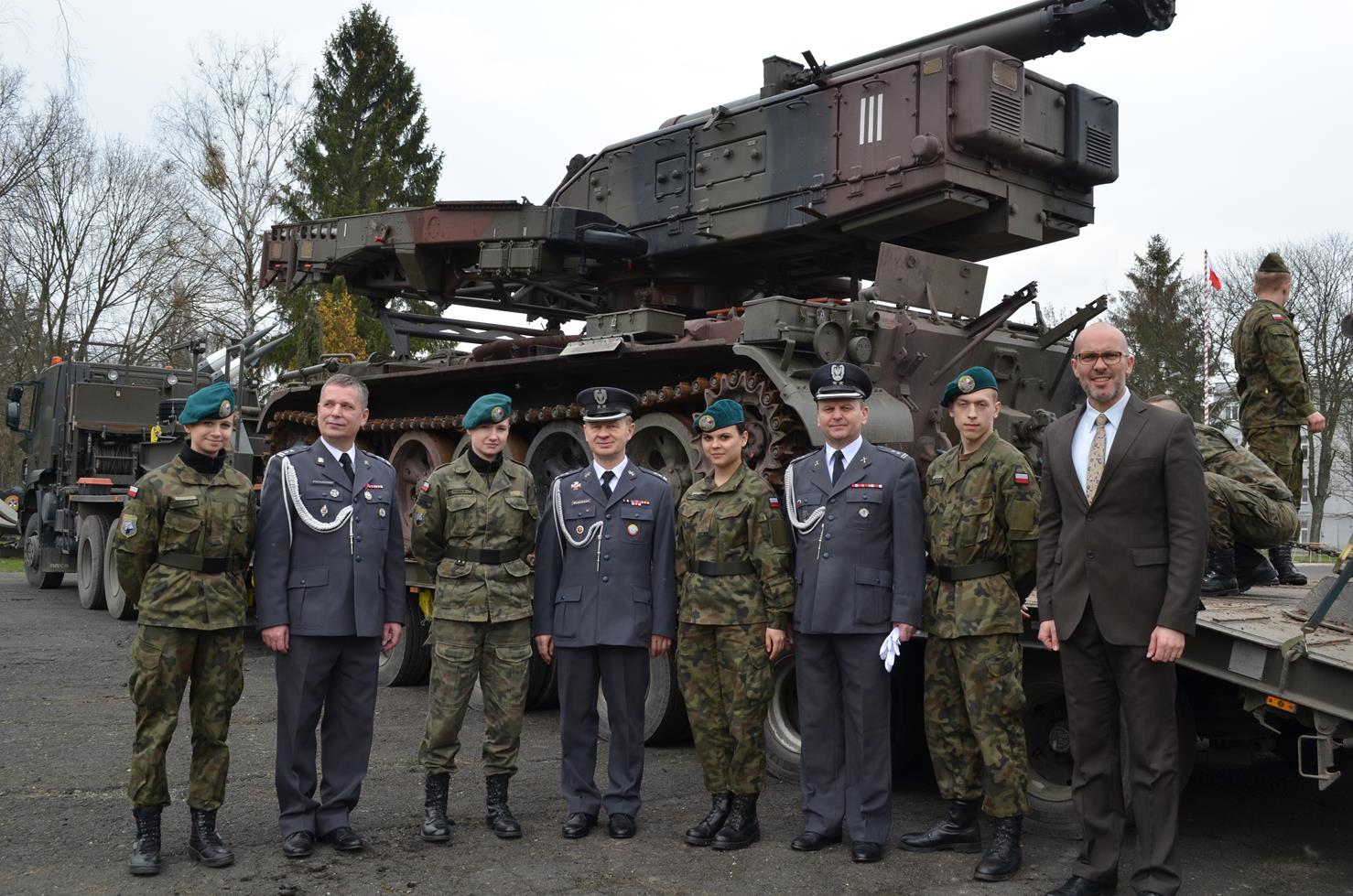 Mundurowi z I LO PUL świętowali u Wojskowych