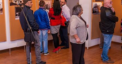 Kiedy Przeszłość łączy Się ...