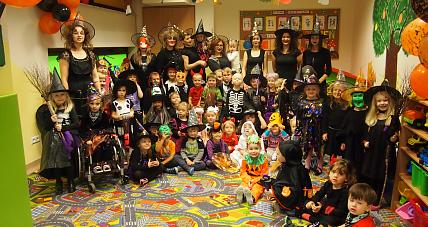 Halloweenowy  Bal W Akademii...