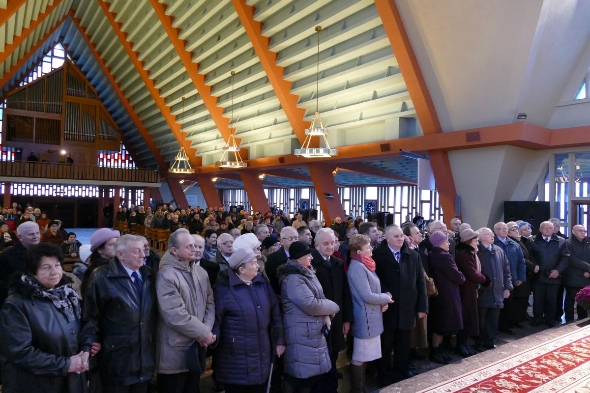 Msza św. w intencji małżeństw [14 ZDJĘĆ]