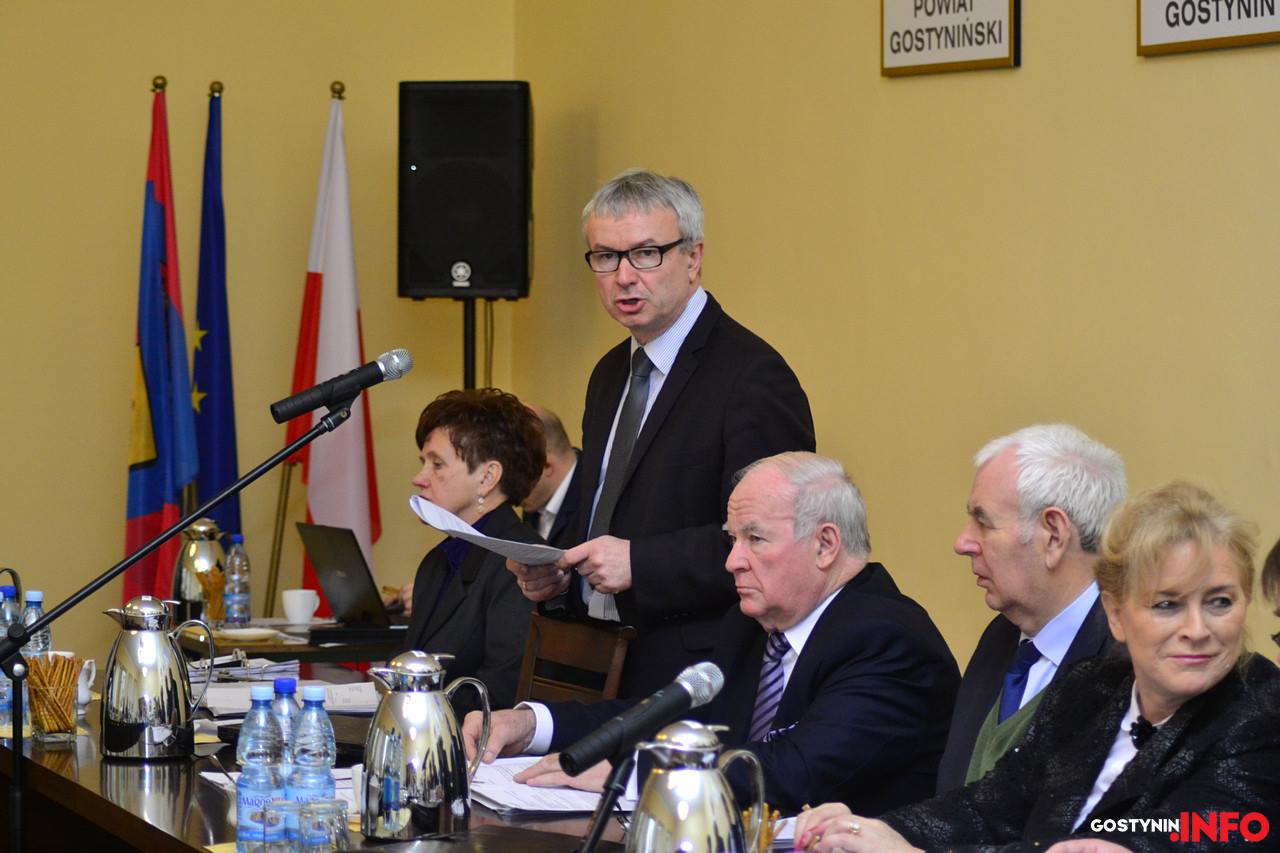 Realizacja inwestycji w Powiecie: mało i z problemami [ZDJĘCIA]