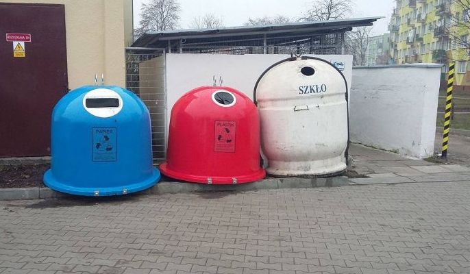 Nowe pojemniki do segregacji na gostynińskich osiedlach