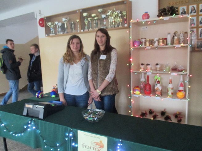 Uczniowie z GCE prowadzili świąteczny handel [ZDJĘCIA]