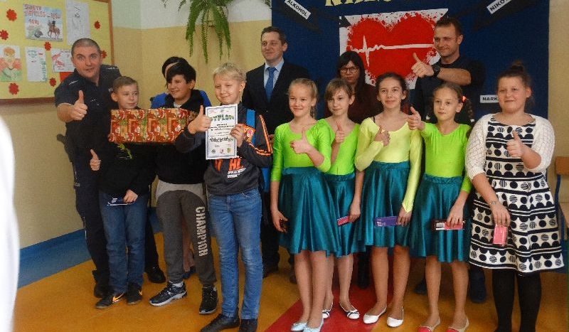 SP Zwoleń zwycięzcą 10-go konkursu „Młodość bez nałogów” [ZDJĘCIA]