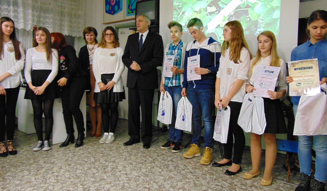 Młodzi ekolodzy w Gimnazjum nr 1 [25 ZDJĘĆ]