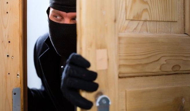 Policja poszukuje włamywaczy grasujących na terenie Powiatu