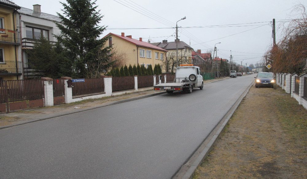 Chodnik Na Ulicy Spacerowej...