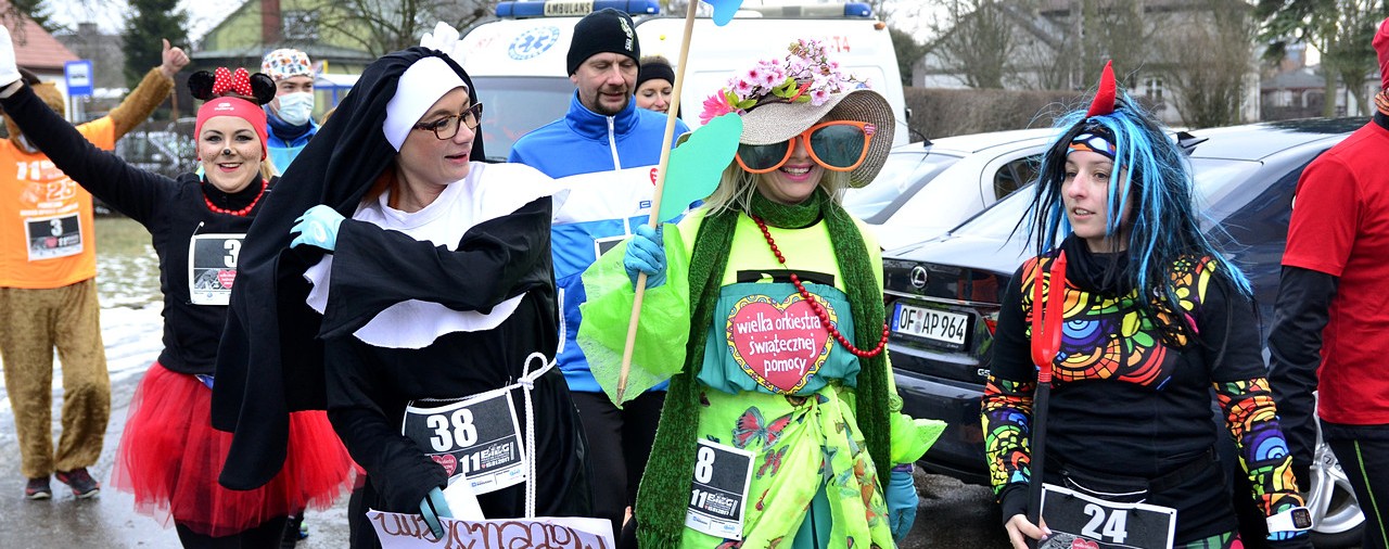 Szalona kolorowa zabawa. Tak wygląda 25. Finał WOŚP w Gostyninie [118 ZDJĘĆ]