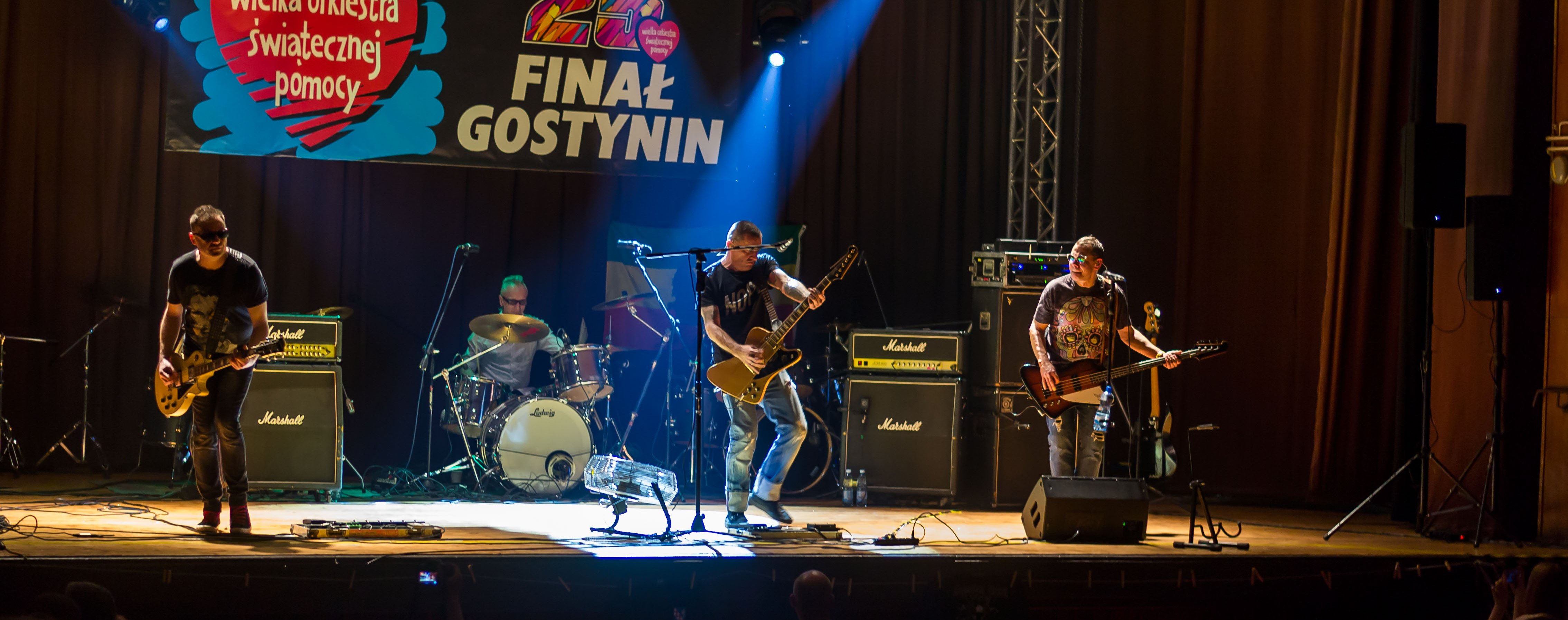 Gostyniński WOŚP zebrał już blisko 32 tysiące złotych, a liczenie trwa dalej! [ZDJĘCIA+WIDEO]