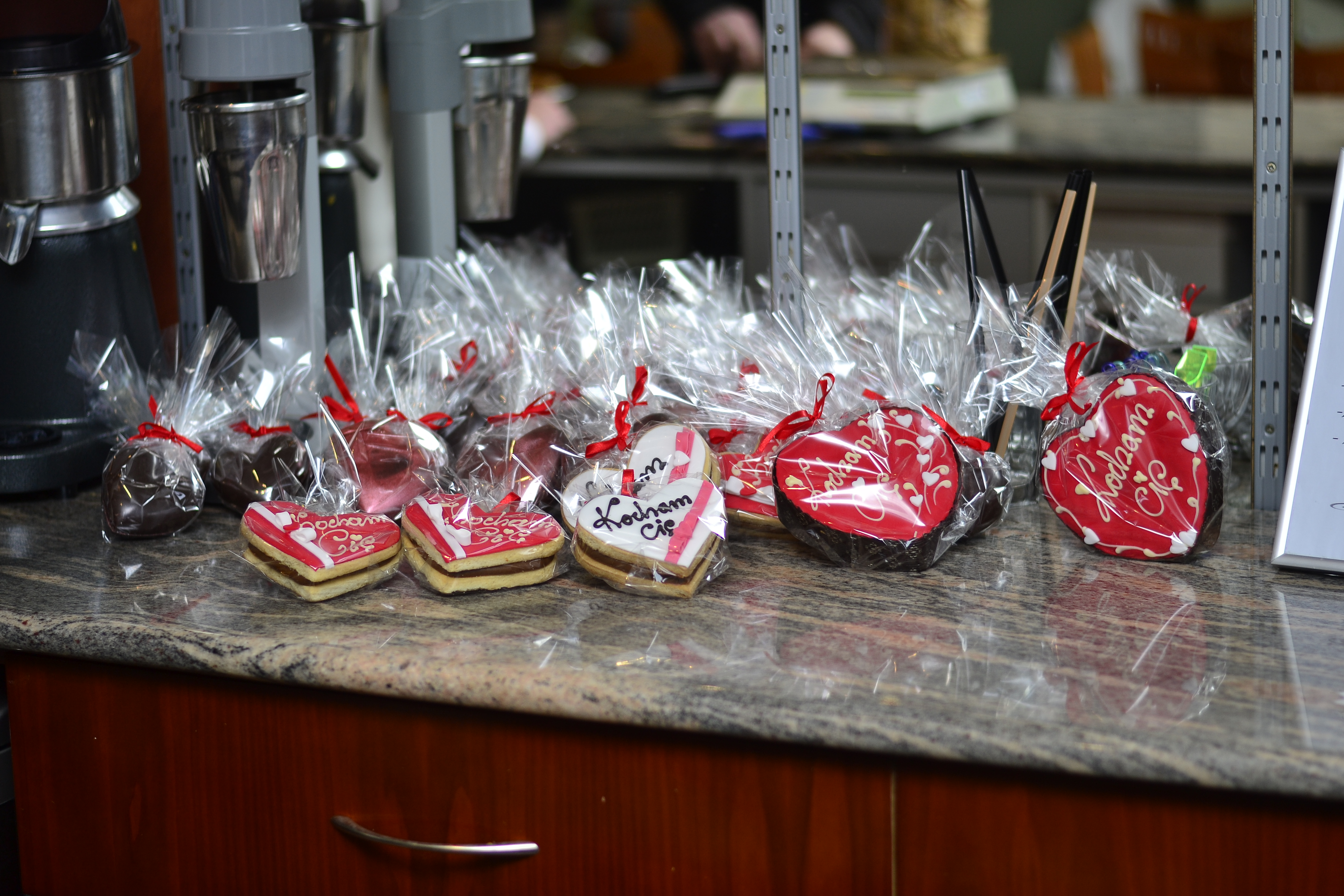 Dzisiaj święto zakochanych. Jak spędzą Walentynki mieszkańcy Gostynina?