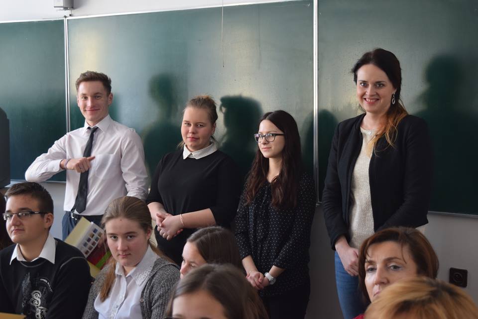 „Z poezją na ojczystych ścieżkach...” - konkurs recytatorski w Zespole Szkół [ZDJĘCIA+WYNIKI]