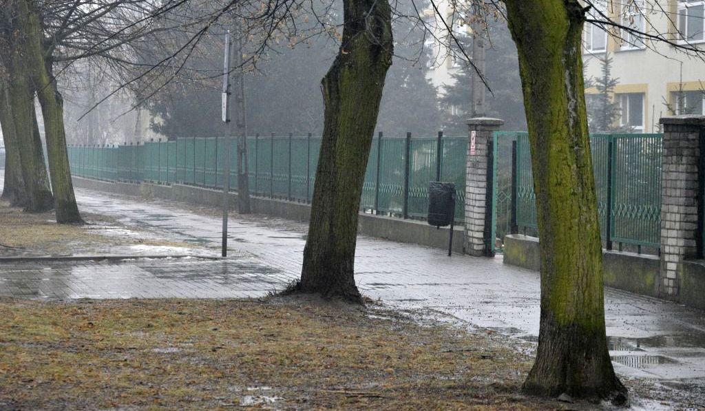 Koniec z wysłużonymi chodnikami. Ul. Bema czeka remont