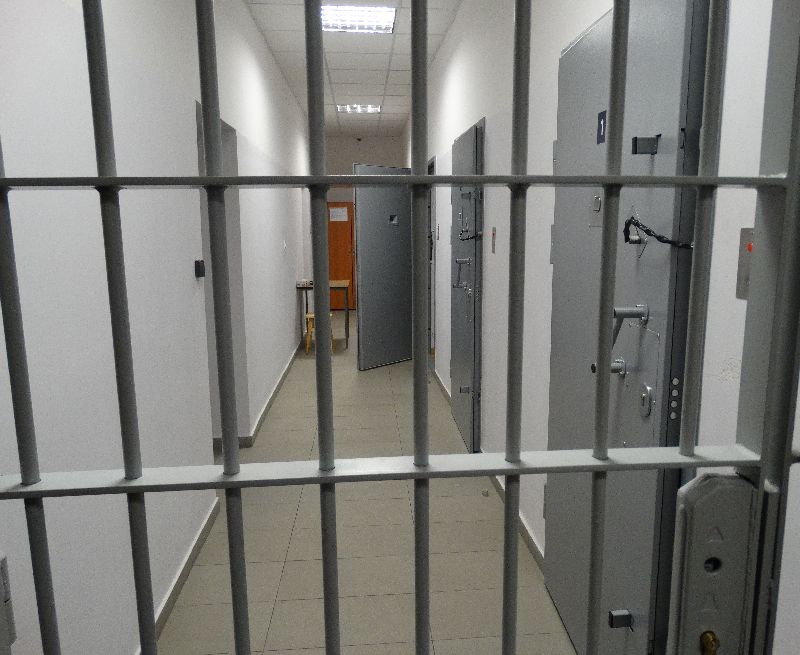 Agresor zaatakował młodego mężczyznę w centrum miasta