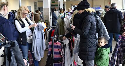 Trwa Wietrzenie Szaf W Starej...