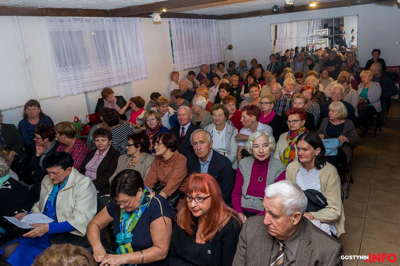 Aktywni seniorzy z Uniwersytetu Trzeciego Wieku