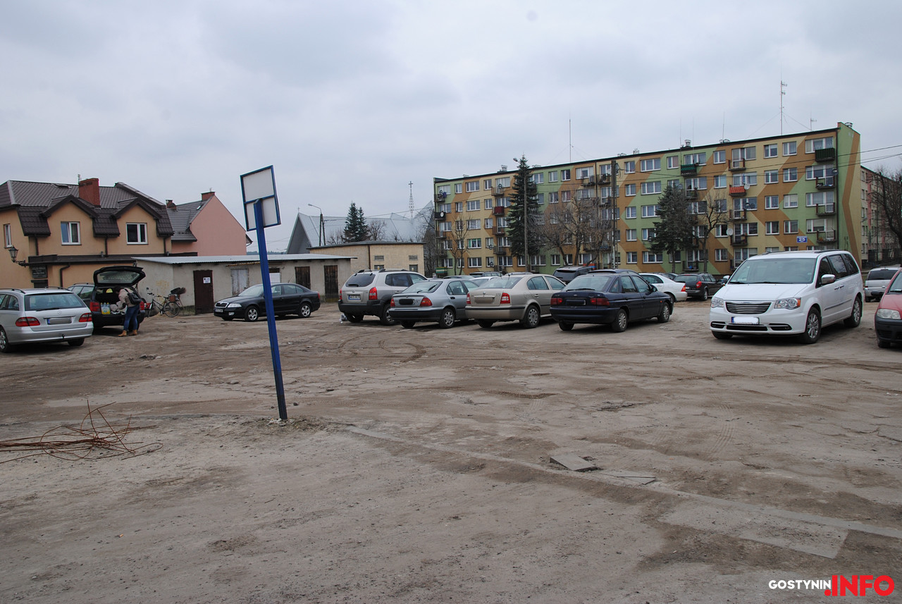 Radni zabezpieczyli kolejne pieniądze na gostynińskie drogi [ZDJĘCIA]