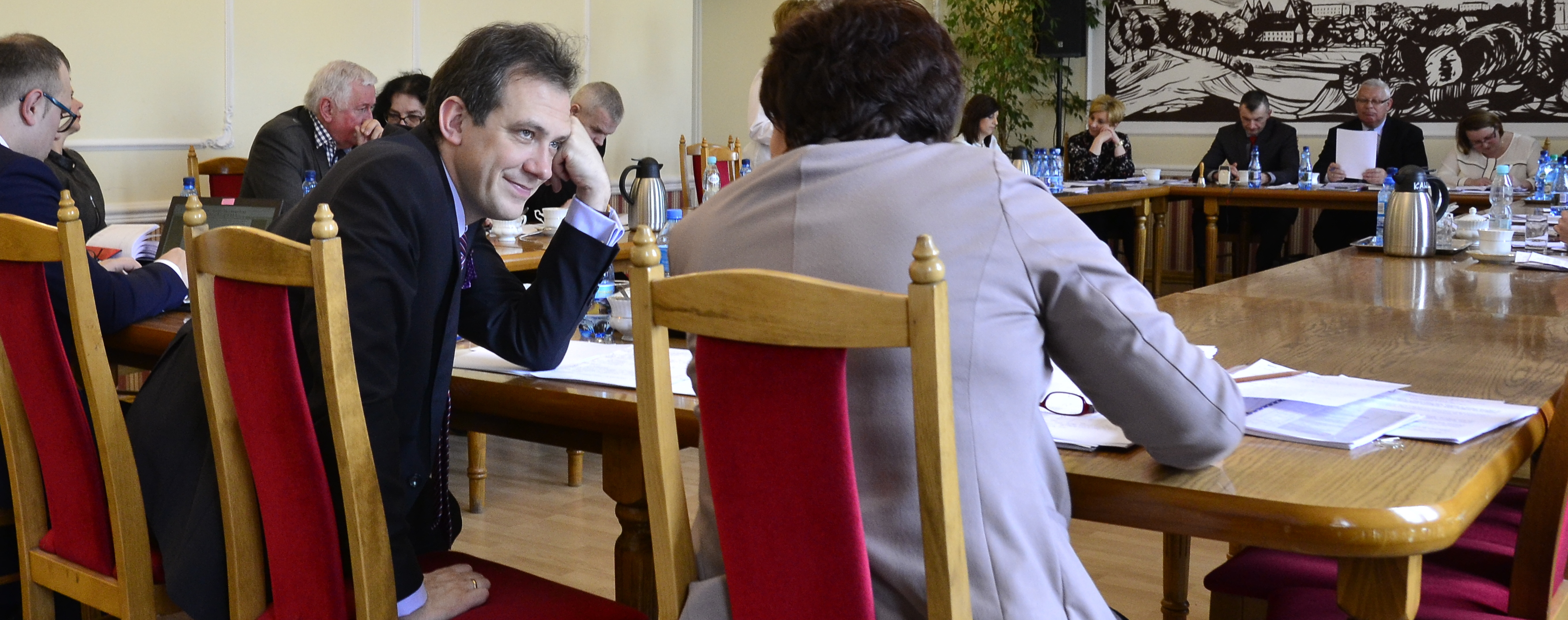 Insynuacje burmistrza mają charakter zniesławiający. Prokuratura o oświadczeniu burmistrza