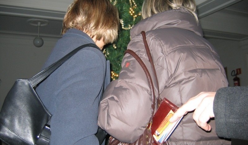 Jak nie paść ofiarą oszustów w okresie świątecznym