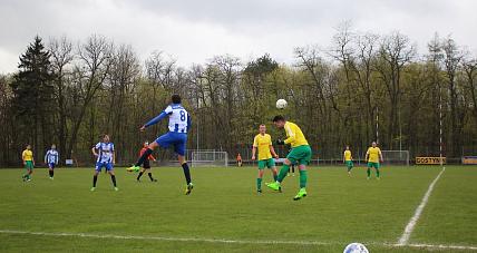 Zwycięstwo Ze świtem. Mazur P...