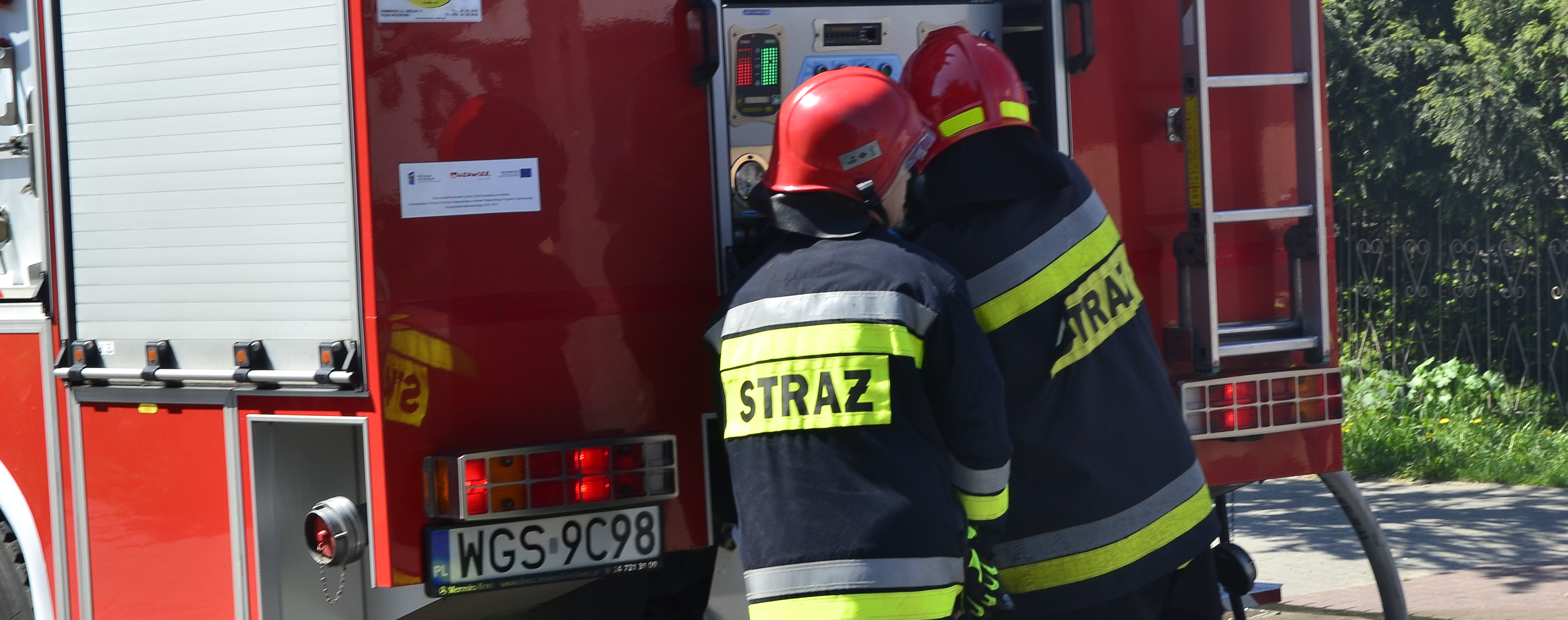 Przy Zespole Szkół pękła rura z gazem. 221 uczniów zostało ewakuowanych [ZDJĘCIA]