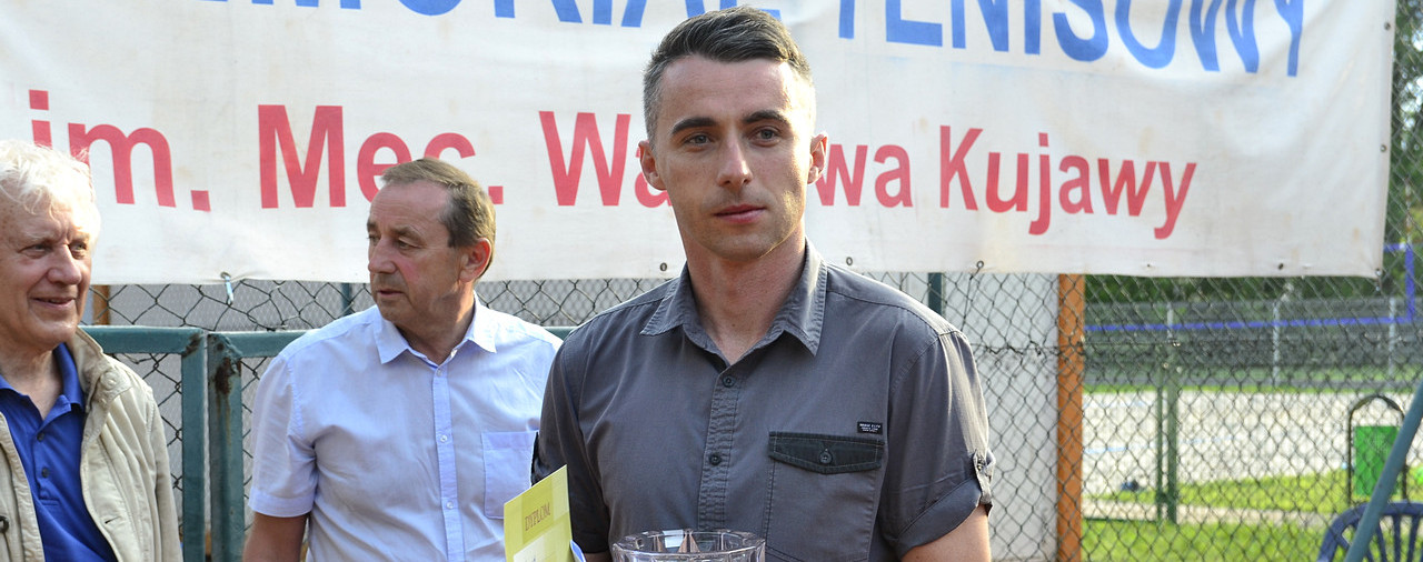Dawid Strzelecki zwyciężył w jubileuszowym turnieju tenisowym im. Wacława Kujawy [ZDJĘCIA+WYNIKI]