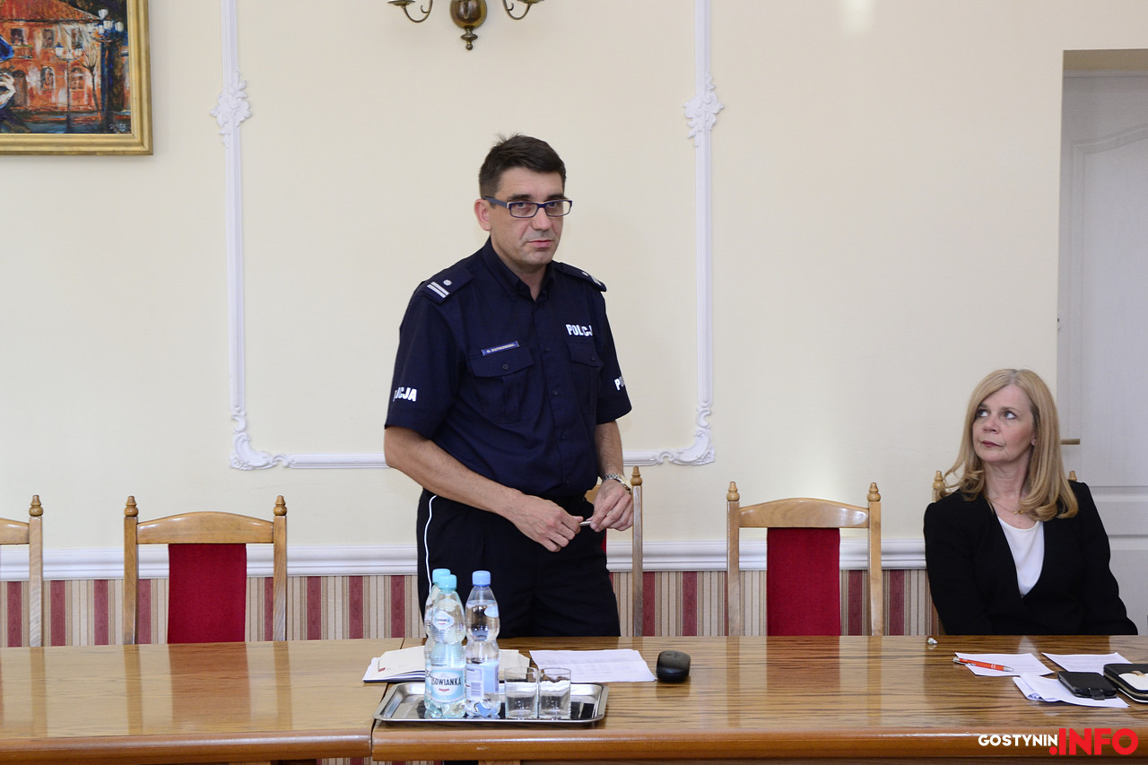 Rada Miejska zdecydowała o dofinansowaniu zakupu samochodu dla policji [VIDEO]