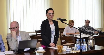 Gostynińska Biblioteka Poprowadzi ...