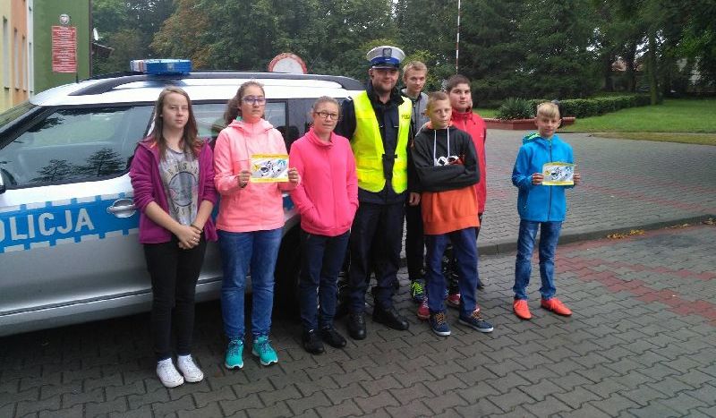 Wspólna akcja policjantów i uczniów [ZDJĘCIA]