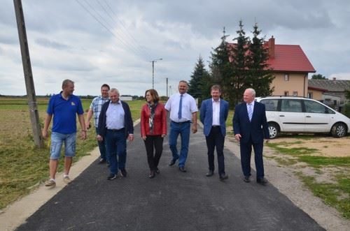 Nowy odcinek drogi powiatowej oddany do użytku [ZDJĘCIA]
