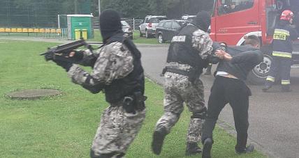 Atak Na Miejskim Stadionie...