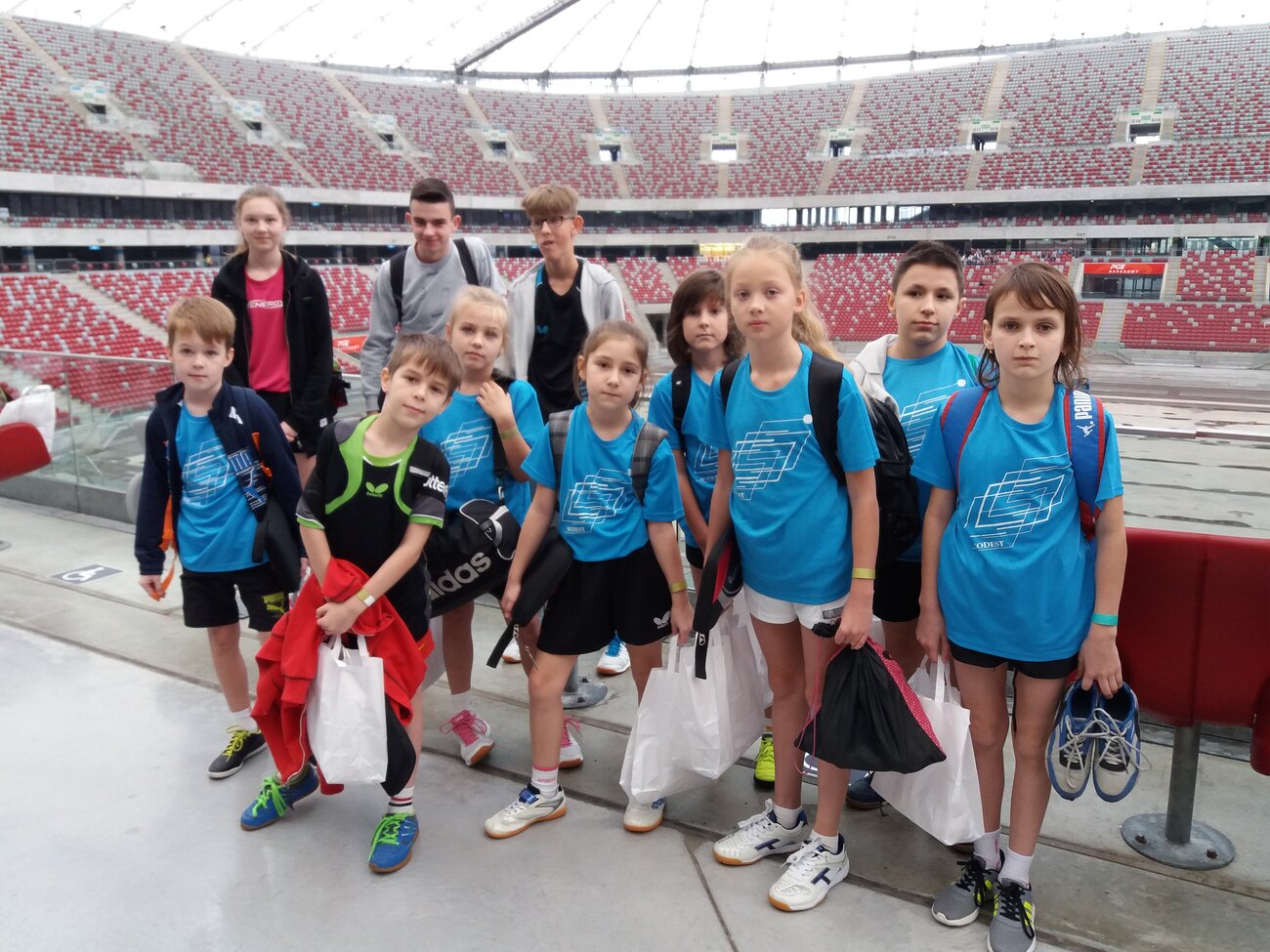 Tenisiści UKS ALFA zagrali na PGE Narodowym [ZDJĘCIA]