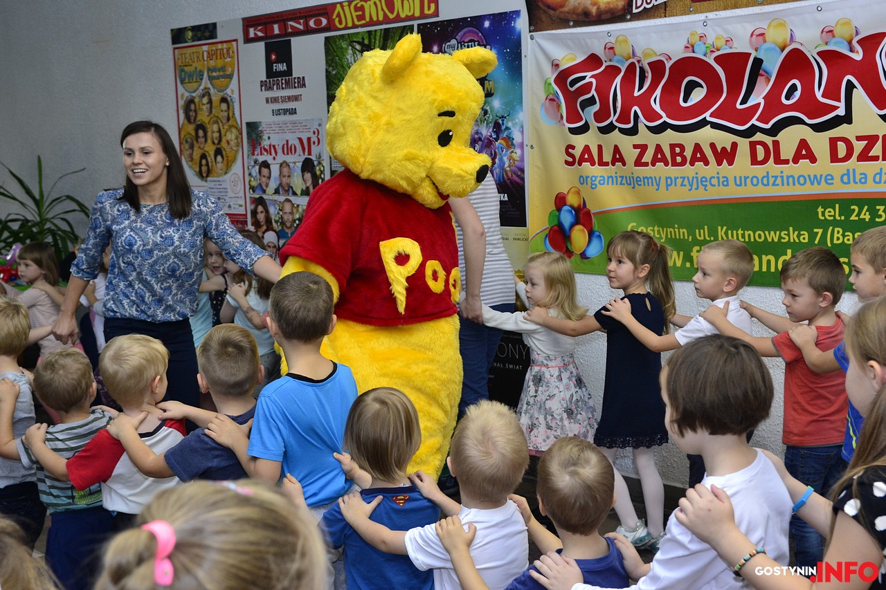 Jubileuszowy bal przedszkolaków z Kubusiem Puchatkiem [ZDJĘCIA]